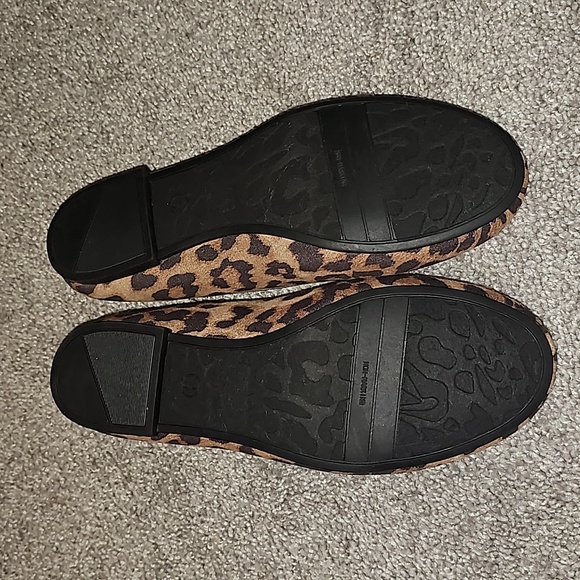 Cheetah Print Flats #B5 - Picture 3 of 4